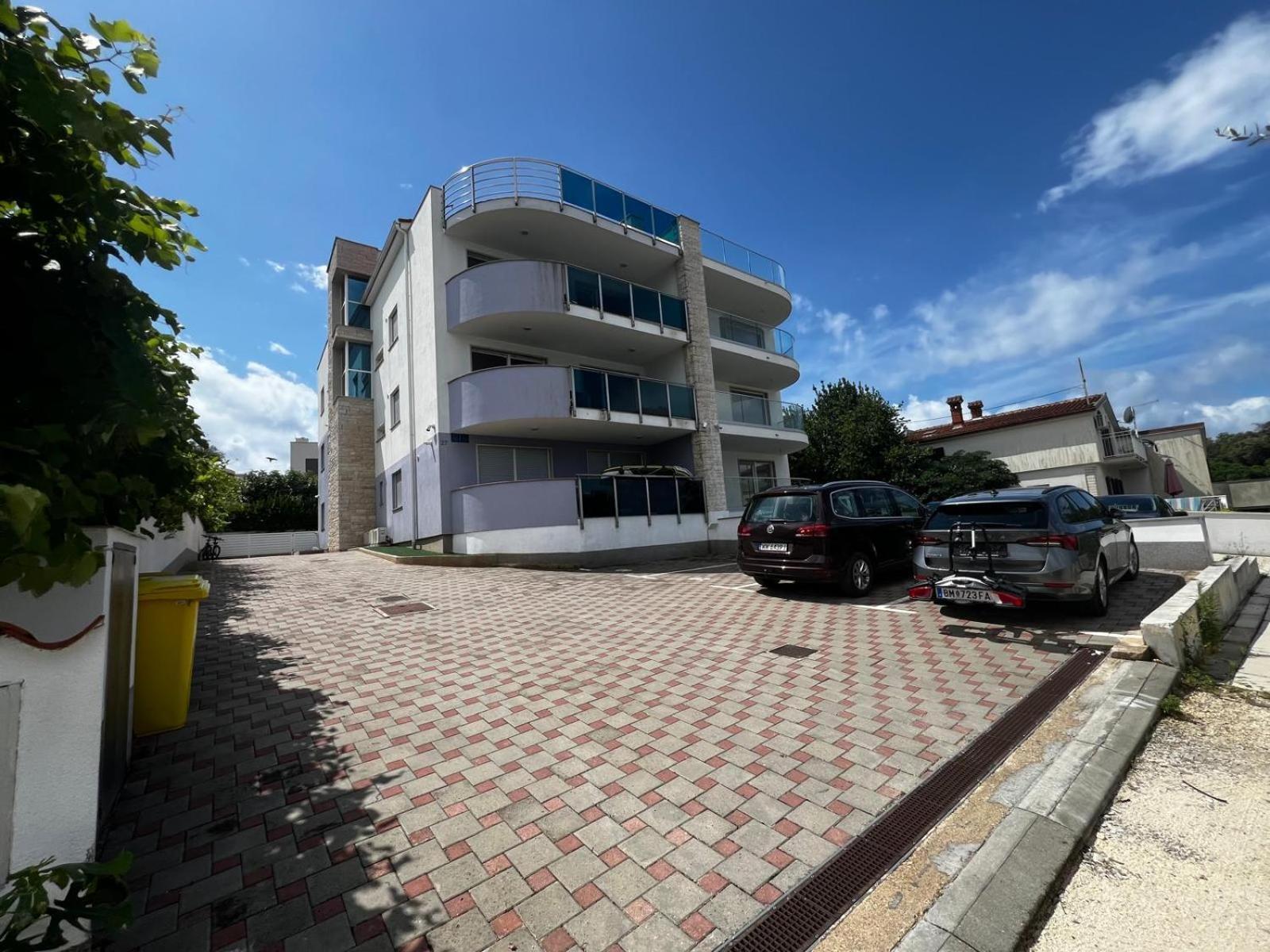 Seascape Deluxe Residence ปิเยชชานา อูวาลา ภายนอก รูปภาพ